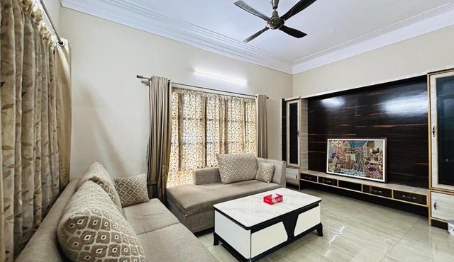 The Casa Cambridge 4-Bedrooms Villa By Spacez