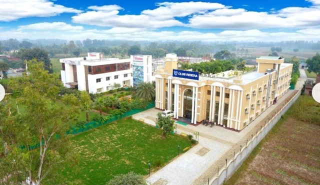 The Club Inn Rivira Hotel Bahedi UP