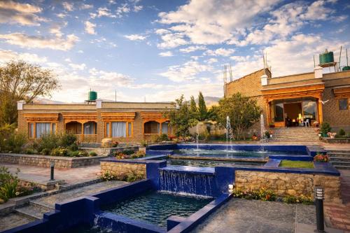 The Grand Orchard Resort