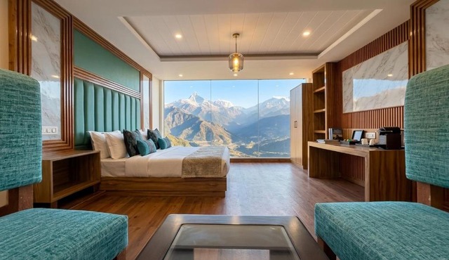 The Hamilton Valley View, Koti - A Beautiful Resort in Cloud's