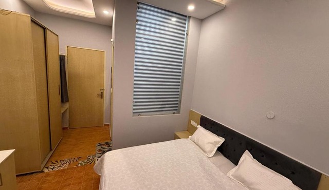 THE HOD - A Super Premium Property - Smart Rooms for Corporates, Couples, Students, Families, Solo Travellers