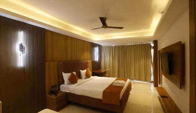 The Hoften Lotus Court, Noida
