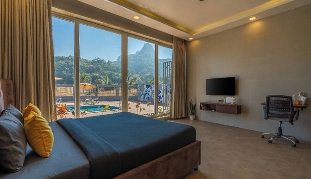 The Hosteller Bam Lonavala, Tiger Point in Paud
