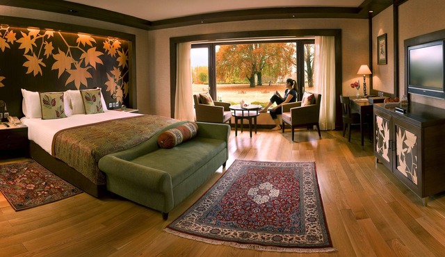 The Lalit Grand Palace Srinagar