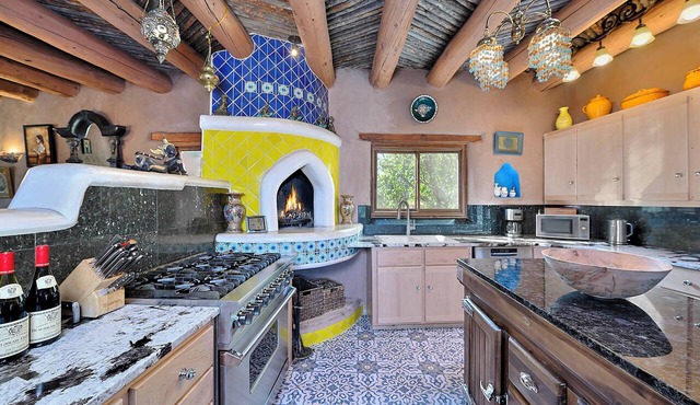 The Rass Mandal Residence: A Unique Oasis for Families, Reunions & Getaways in Santa Fe