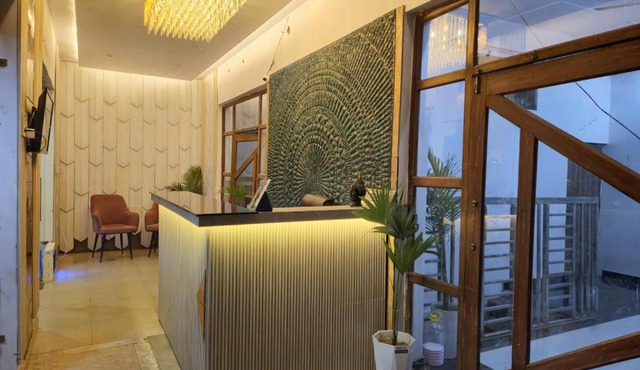 The Royal Orchid