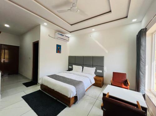 The Shalam Resort श्रीकृष्ण शरणं मम