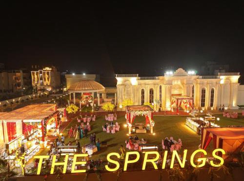 The Springs By AVR