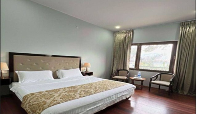 The Zurfi's Hotel