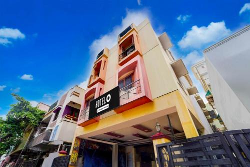 Townhouse Gandhipuram Central Bus Stand