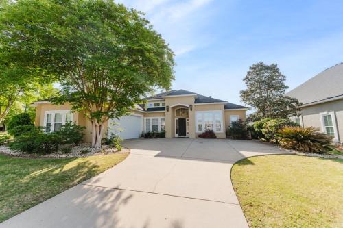 Tranquil and Luxurious in Albany