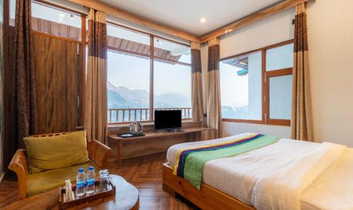 Treebo Vista Lago With Lake View