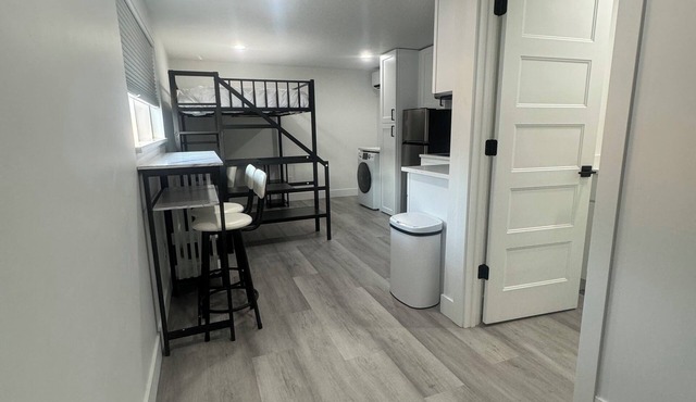 Unique Tiny House in Sandy Close to Ski Resorts & downtown SLC in Sandy