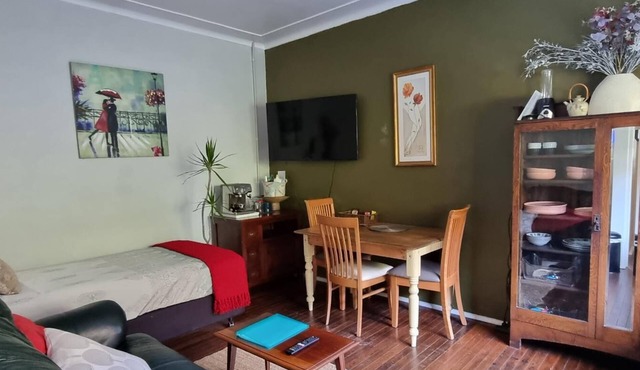 Unit 3 - Cosy apartment near Wanda Beach & Cronulla Golf course - 5 minute walk