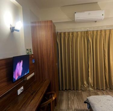Urban Luxe Flat I Peaceful and Prime Location