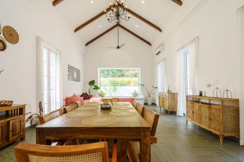 Vida Aldona - Luxury Pool Villa for Families & Groups