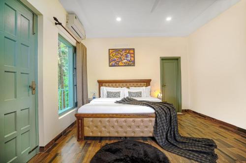 Villa bliss by Ravi and Jazz l 4bhk villa l valley view l jacuzzi l bonfire l parking