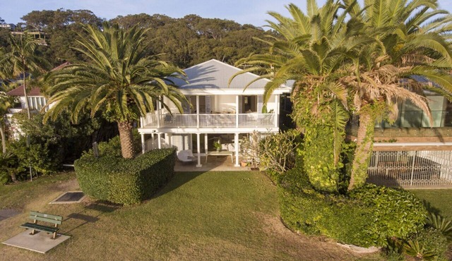 Villa Iluka Palm Beach in Palm Beach
