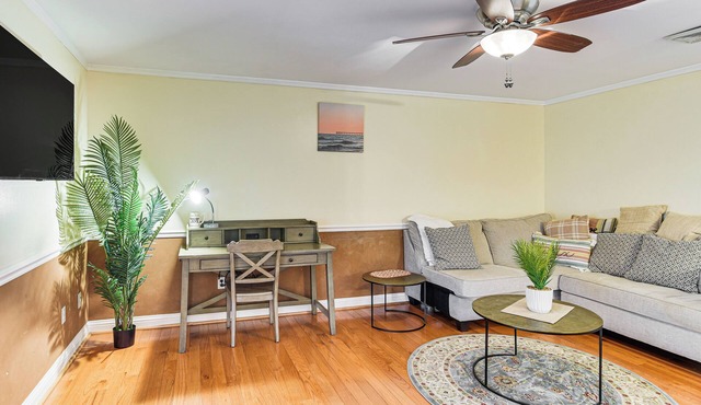 Walk to Waterfront: Cozy Fall River Condo in Fall River