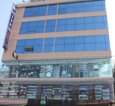 White Inn luxury Residential Hotel