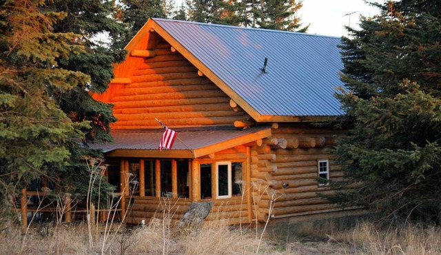 Wise Old Hunter Lodge in Anchor Point