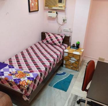 WISHTREE CORPORATE MENS only DORMITORY FOR TECHIES AND Trainees