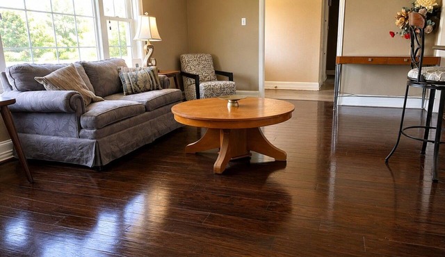 Worker Friendly Stay 8 beds Truck Trailer Parking in Valley View