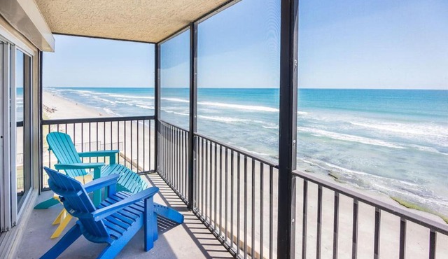 You cannot get any closer to the beach! 2BR condo in Satellite Beach