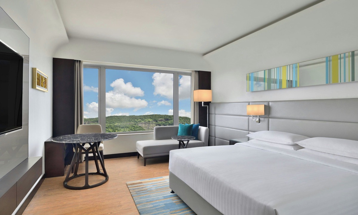 Nerul Hotel | Courtyard By Marriott Navi Mumbai