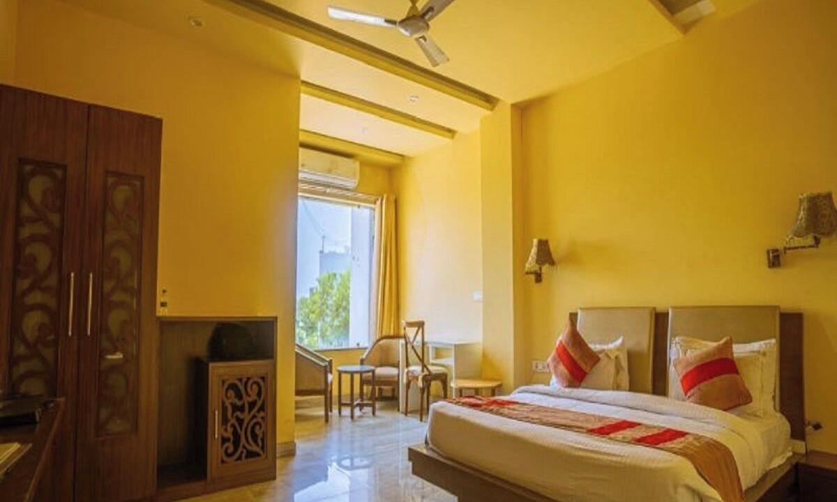 Meerut Hotel | Grand 5 Resort