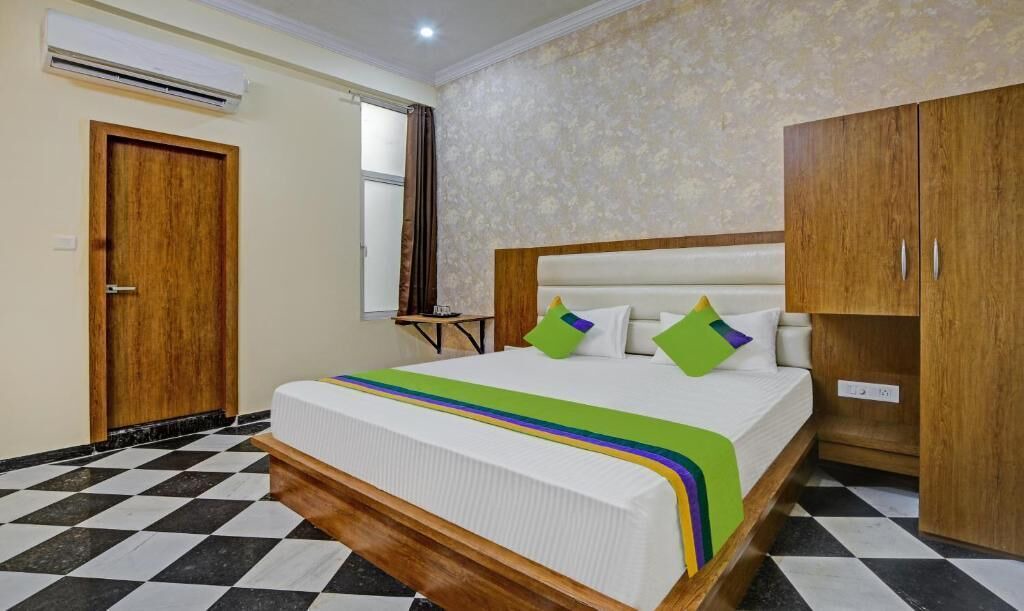 Central Area Hotel | Hotel Vishvam Residency
