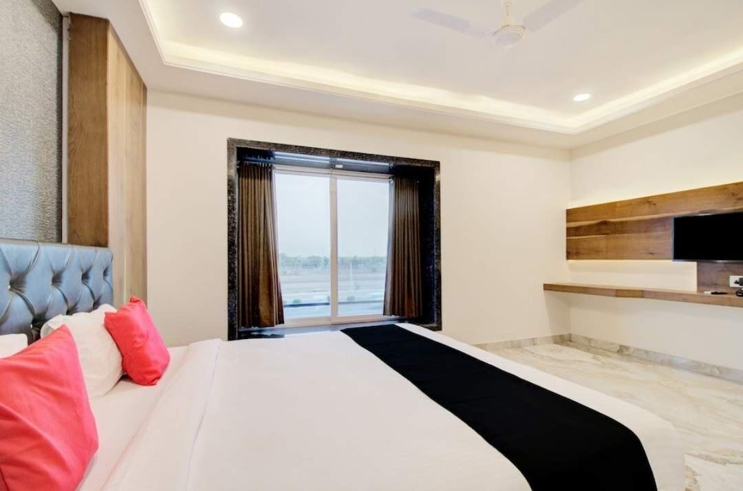 Vallabhnagar Hotel | Hotel Krishna Raj