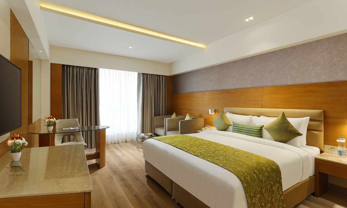 Jhansi Hotel | Nataraj Sarovar Portico Jhansi