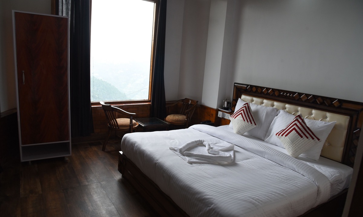 Theog Hotel | Hotel Taj View