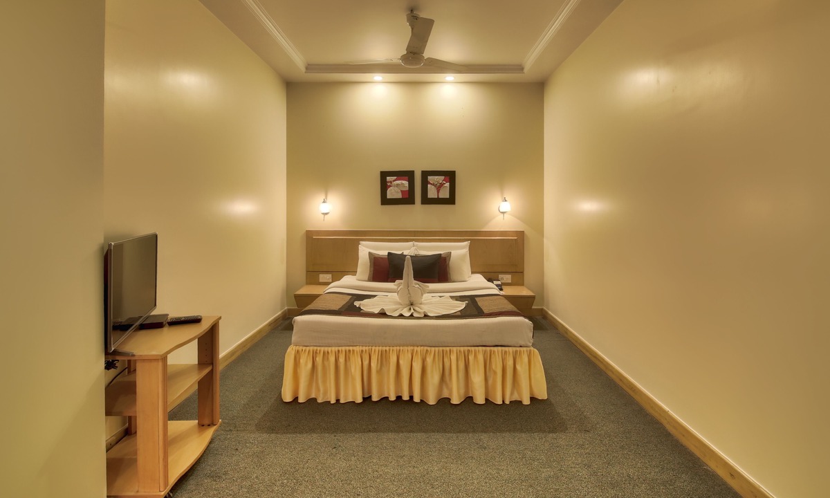 Sualkuchi Hotel | Vishwaratna Hotel