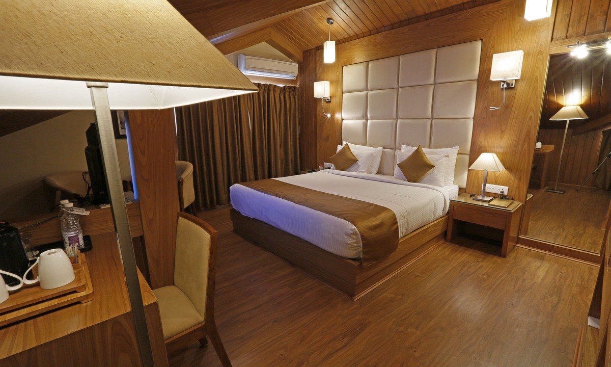 Srinagar Hotel | Clarks Inn Srinagar