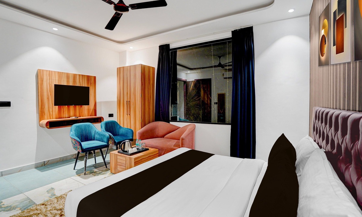 Zirakpur House | Deluxe Troy Resorts and Wellness