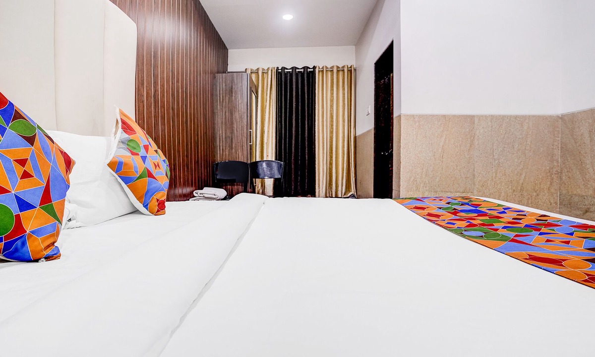 Vashi Hotel | Fabhotel Sankalp Inn