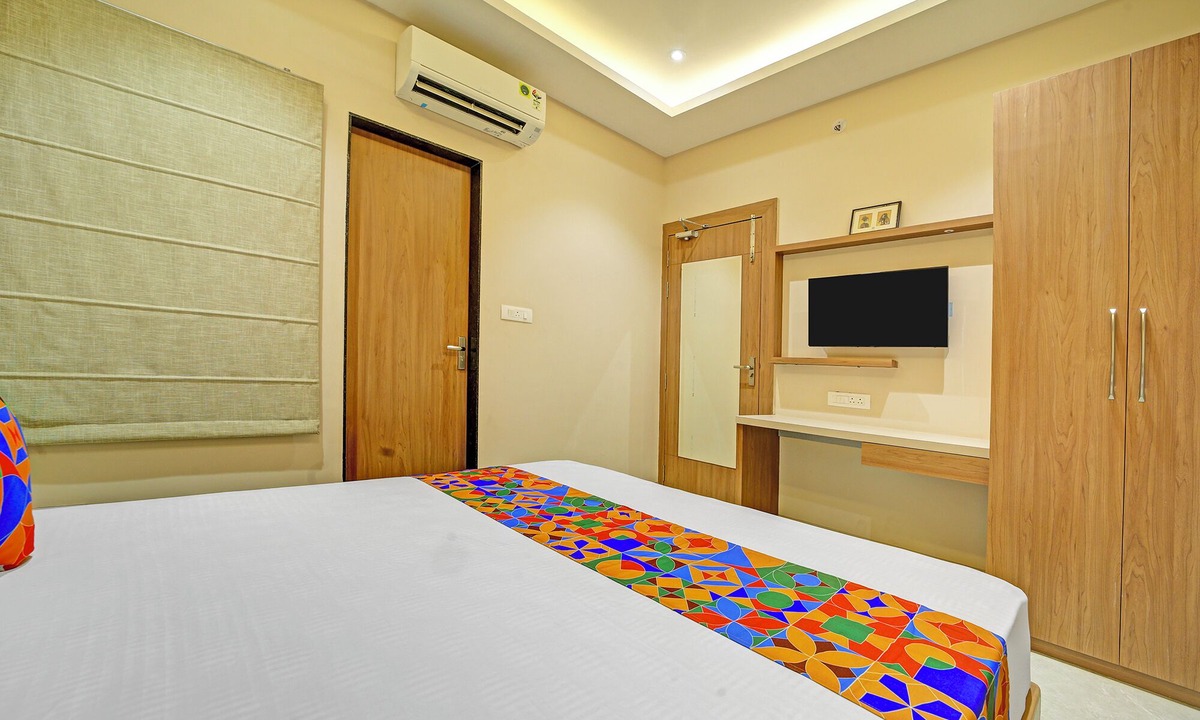 Kolar Road Hotel | Fabhotel Shri Shreeyam Stay