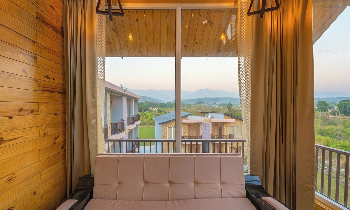 Bail Parao Hotel | Delight The Lavish Loft Corbett