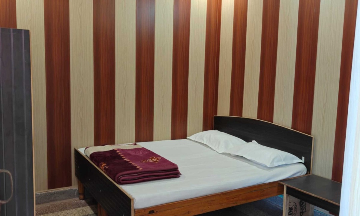 Rajgarhi Hotel | Hotel Gauri Shankar & Restaurant