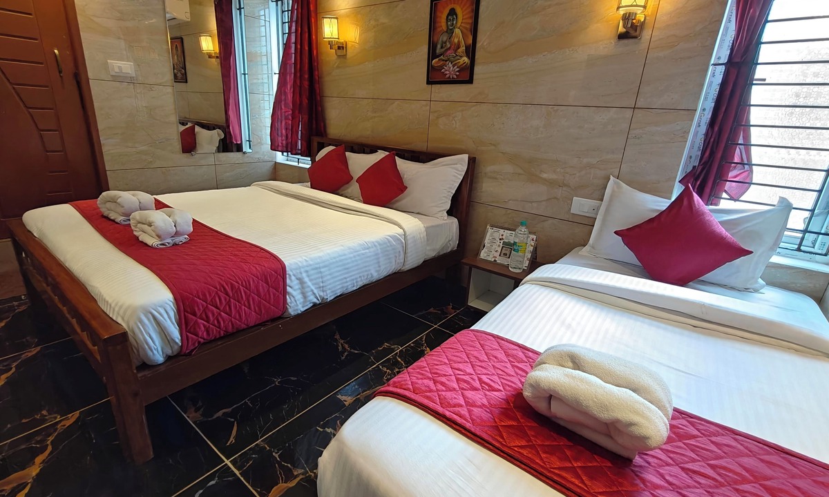Kuilapalayam Hotel | PV Tower - Auro Beach