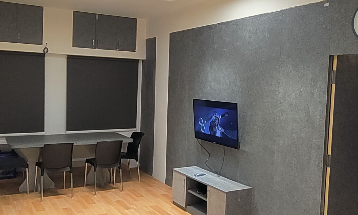Royapettah Hostel | The Loft