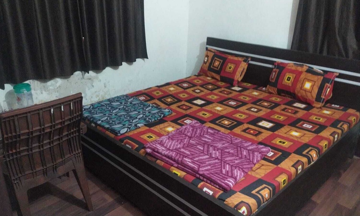 Vrindavan House | Shri Bankey Bihari Yatri Niwas Homestay