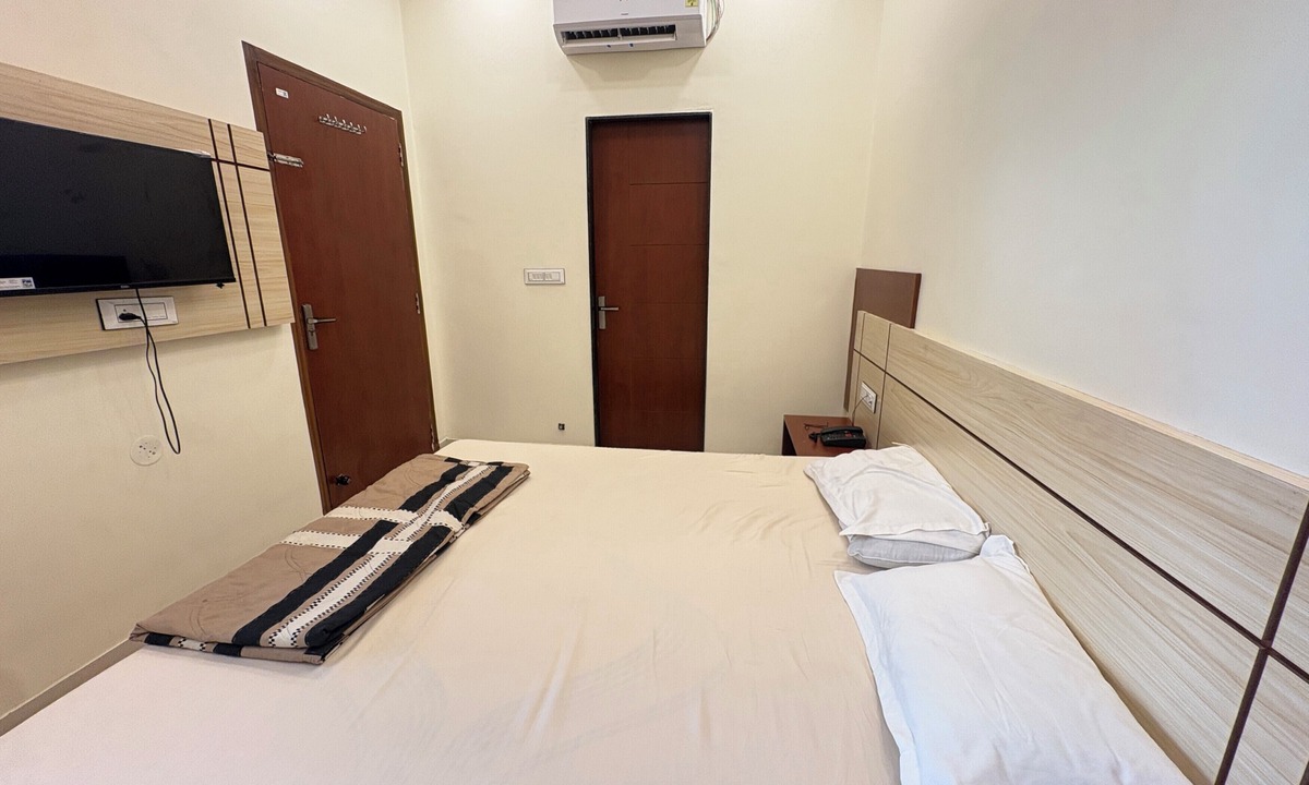 Khatu Hotel | Khatu Shyam Ji Temple Rd