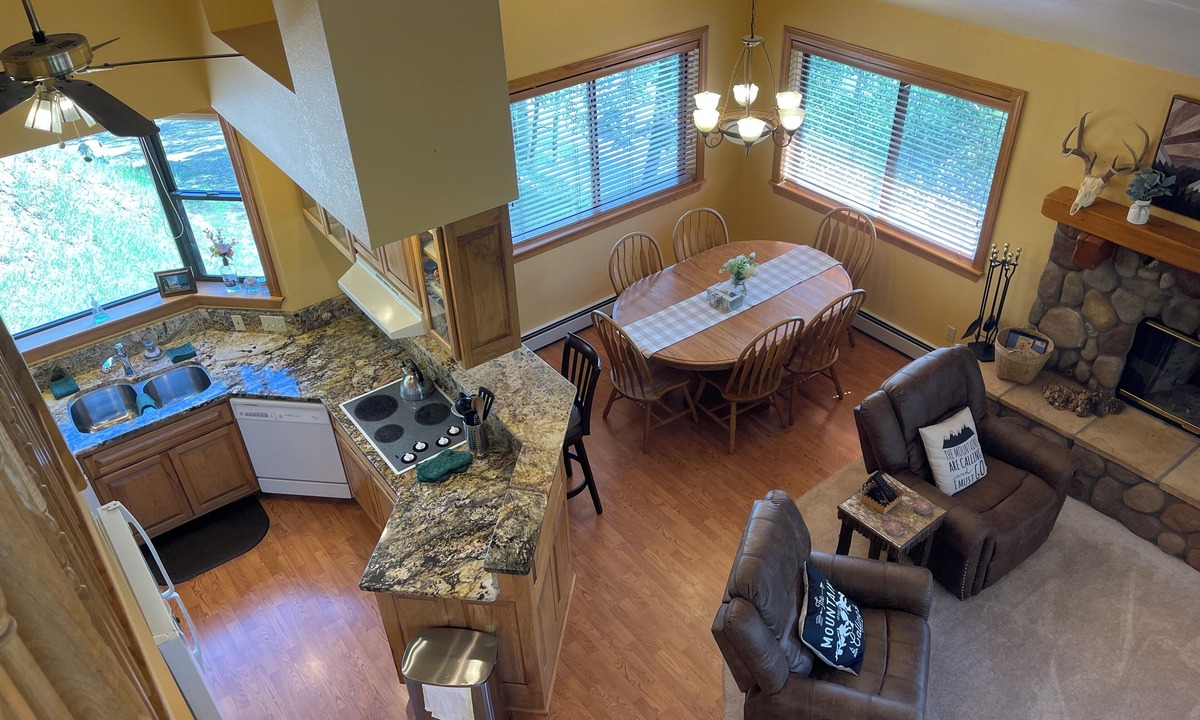 Taos Ski Valley House | Amongst the Aspens in the Upper Valley