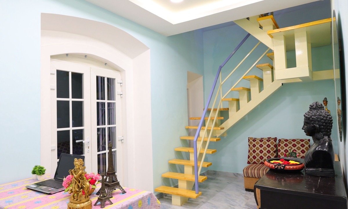 White Town Villa | Park & Explore! 5min to beaches, 8min to food, 350yrs history and more on foot.