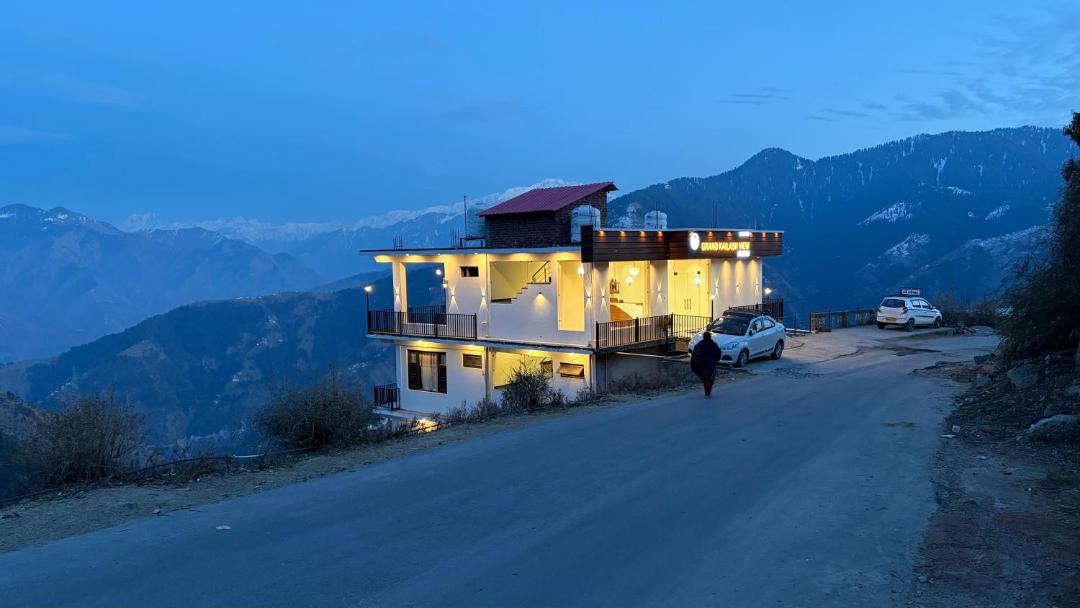 Dalhousie House | Grand Kailash view homestay -near Khajjiar
