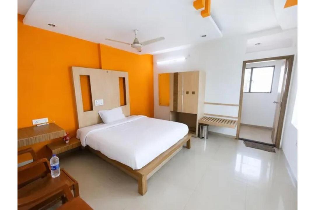 Nashik Road Hotel | FabHotel Bhagyashri Executive