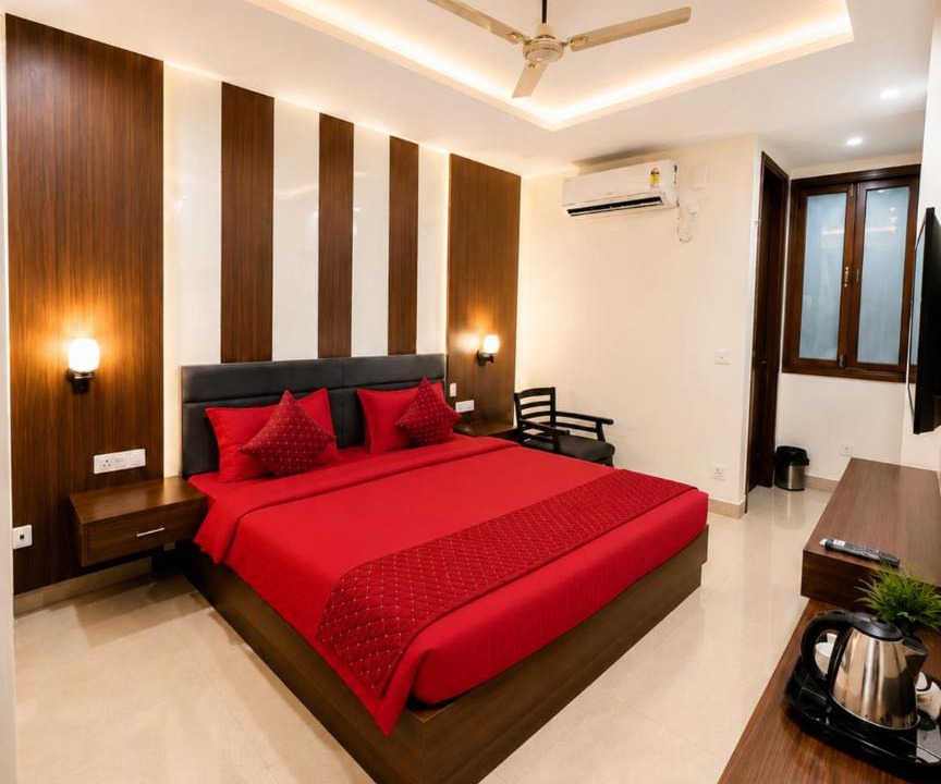 Baraula Hotel | Hotel The Urban Villa Sec-49 Noida
